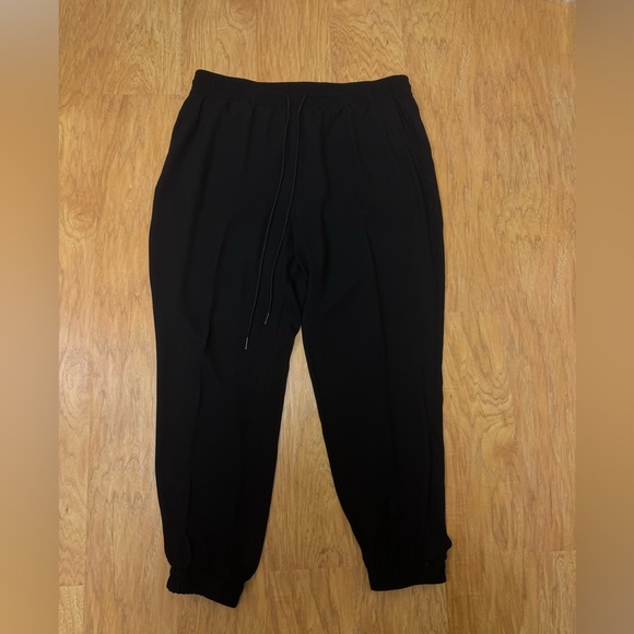 🚨MAKE AN OFFER🚨 Black Halogen Joggers Pants - Picture 1 of 8
